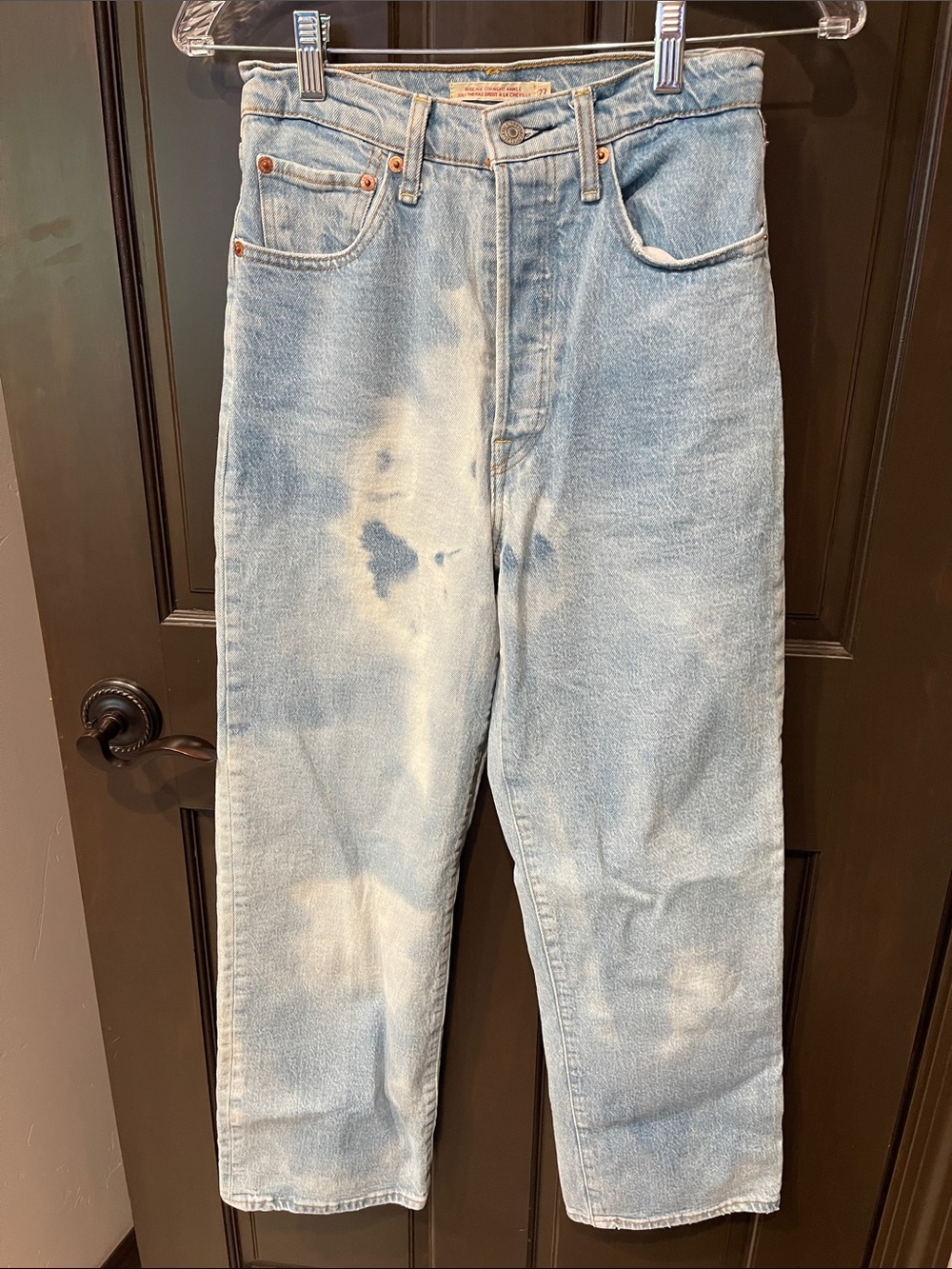 Levi's High-Rise Light Blue Bleached Jeans